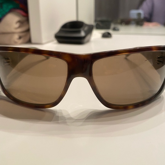 GUCCI Women’s Sunglasses EXCELLENT CONDITION main image 6